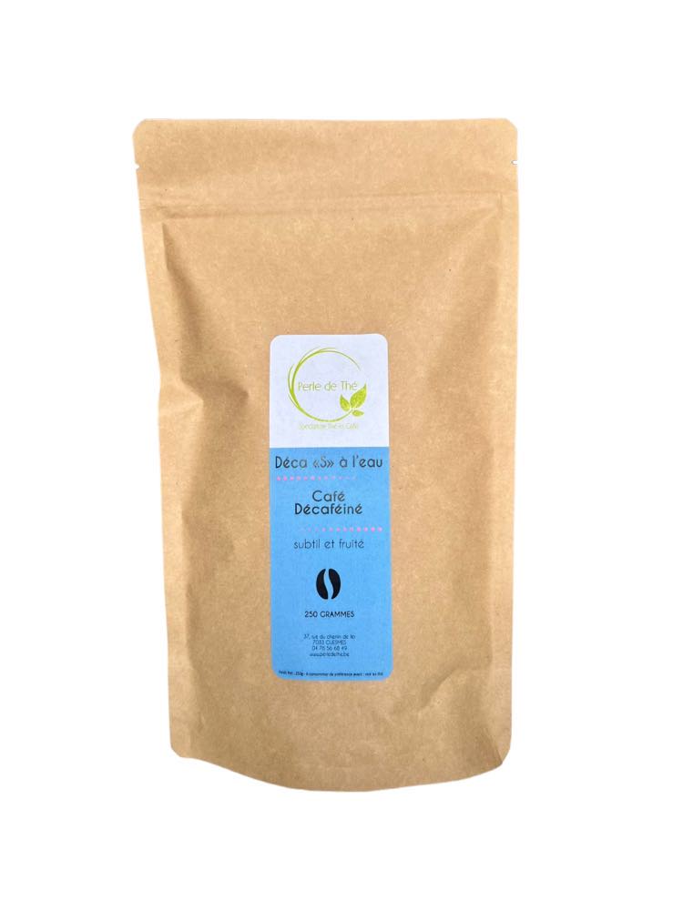 Décafeiné à l'eau